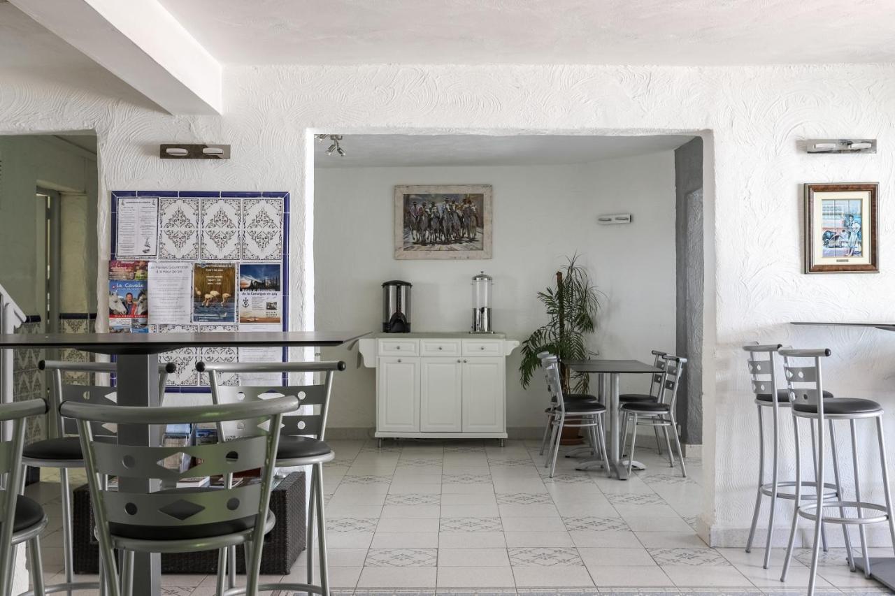 Hotel Les Palmiers En Camargue Saintes-Maries-de-la-Mer Exteriör bild