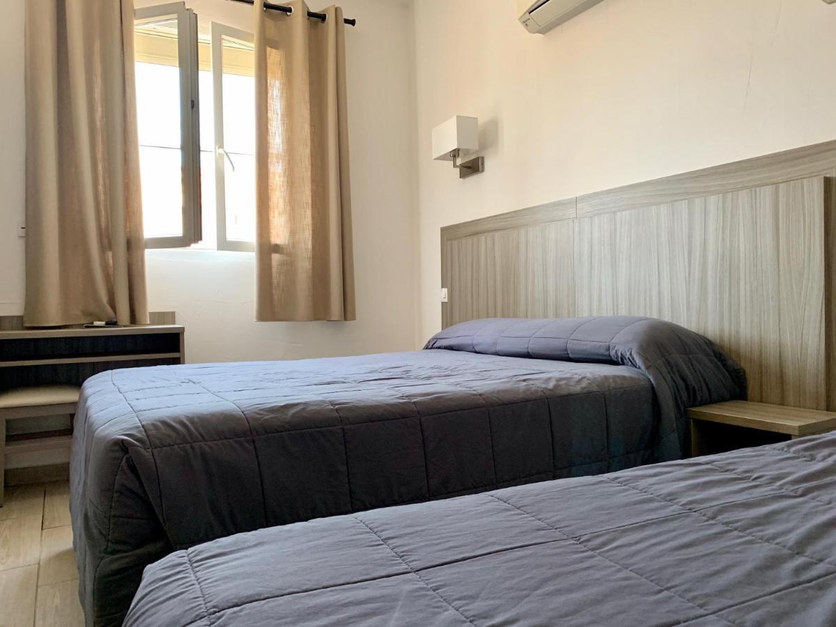 Hotel Les Palmiers En Camargue Saintes-Maries-de-la-Mer Exteriör bild