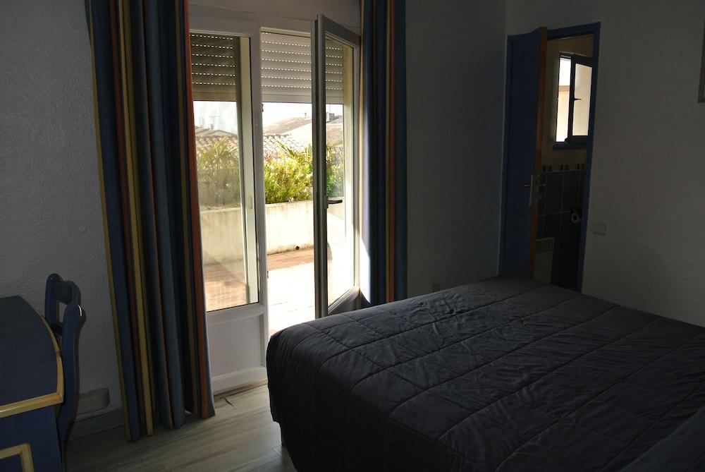 Hotel Les Palmiers En Camargue Saintes-Maries-de-la-Mer Exteriör bild