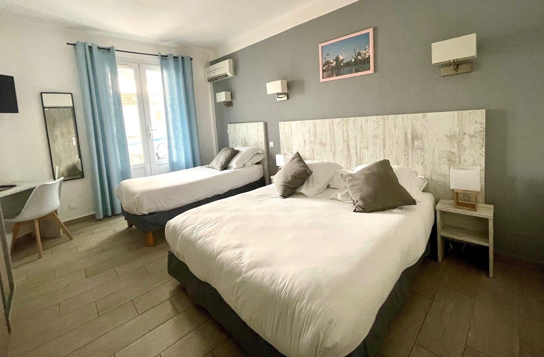 Hotel Les Palmiers En Camargue Saintes-Maries-de-la-Mer Exteriör bild