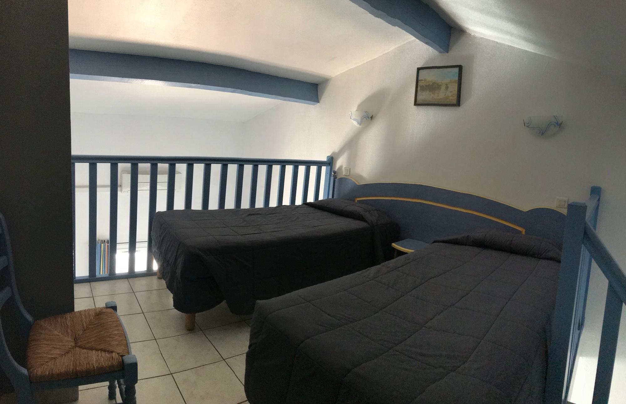 Hotel Les Palmiers En Camargue Saintes-Maries-de-la-Mer Exteriör bild