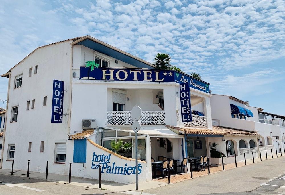 Hotel Les Palmiers En Camargue Saintes-Maries-de-la-Mer Exteriör bild