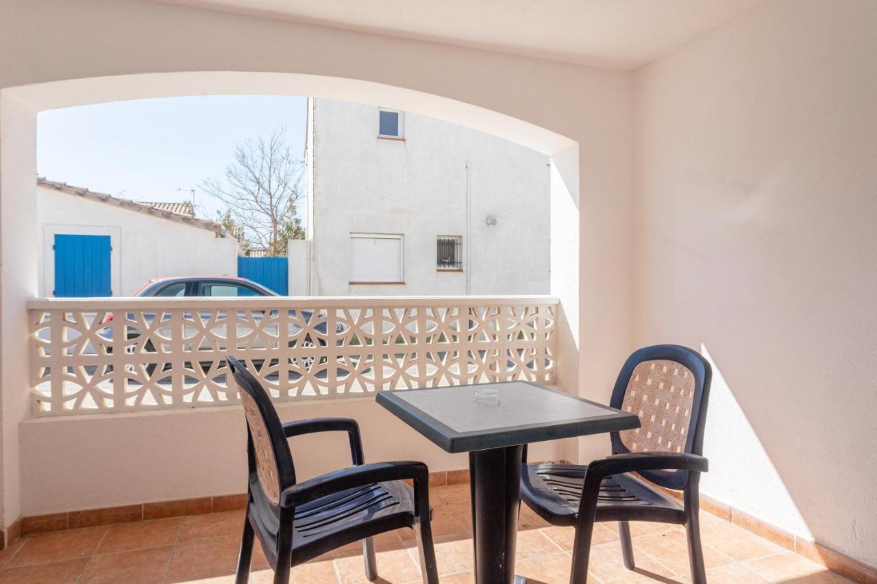 Hotel Les Palmiers En Camargue Saintes-Maries-de-la-Mer Exteriör bild